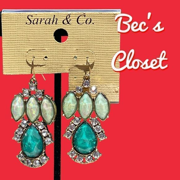 Sarah & CO Green Glass Cut Marquee Dangle Drop Fishhook Earring - Picture 4 of 4
